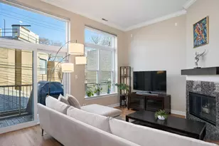 2733 N Lincoln Ave, Chicago, IL 60614 - Photo 13