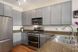 2733 N Lincoln Ave, Chicago, IL 60614 - Photo 7