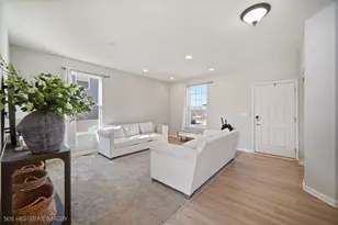 1816 Wellington Dr, Joliet, IL 60431 - Photo 3