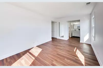 1760 Bristol Walk #F, Hoffman Estates, IL 60169 - Photo 9