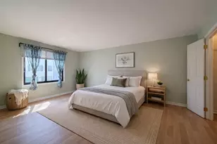 380 Pierce Ct, Vernon Hills, IL 60061 - Photo 9