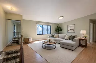 380 Pierce Ct, Vernon Hills, IL 60061 - Photo 3