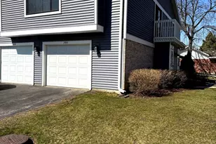 380 Pierce Ct, Vernon Hills, IL 60061 - Photo 17