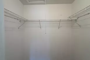 380 Pierce Ct, Vernon Hills, IL 60061 - Photo 11