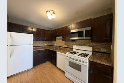 380 Pierce Court, Vernon Hills, IL 60061 - Photo 7