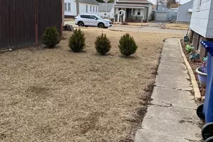 748 Laharpe St, Lasalle, IL 61301 - Photo 21