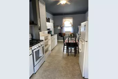 748 Laharpe Street, Lasalle, IL 61301 - Photo 7