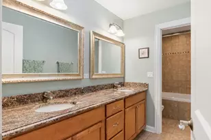 159 E Edgemont Ln, Park Ridge, IL 60068 - Photo 21