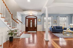 159 E Edgemont Ln, Park Ridge, IL 60068 - Photo 3