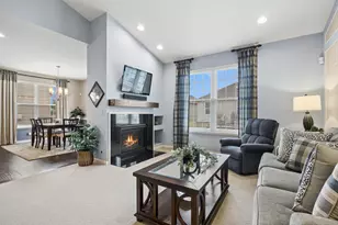 11914 Hollister Ct, Huntley, IL 60142 - Photo 9