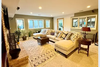 5443 Belmont Court, Libertyville, IL 60048 - Photo 55