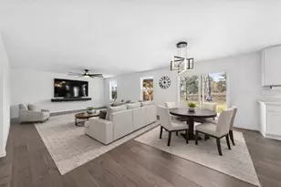 870 Mildred Dr, Marengo, IL 60152 - Photo 7