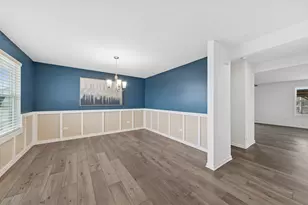 870 Mildred Dr, Marengo, IL 60152 - Photo 3