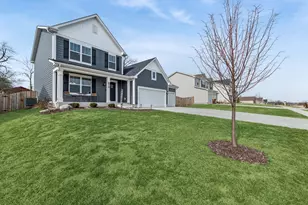 870 Mildred Dr, Marengo, IL 60152 - Photo 23
