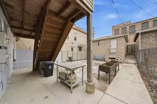 1852 W 17th St, Chicago, IL 60608 - Photo 11