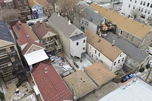 1852 W 17th St, Chicago, IL 60608 - Photo 9