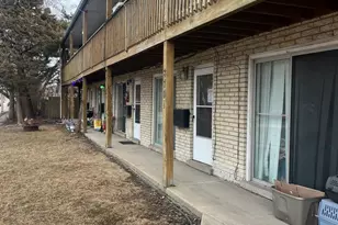 8701 S 84th Ct, Hickory Hills, IL 60457 - Photo 1