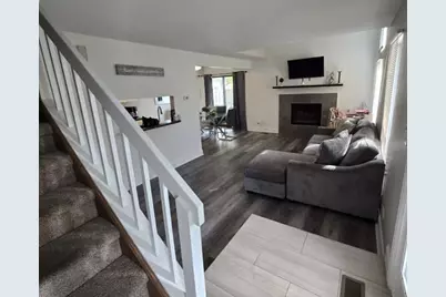 216 Whitewood Drive, Streamwood, IL 60107 - Photo 3