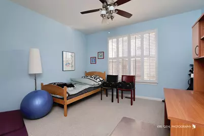 233 W Olmsted Lane, Round Lake, IL 60073 - Photo 15