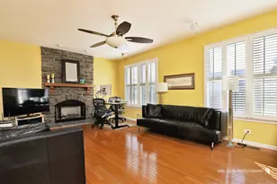 233 W Olmsted Ln, Round Lake, IL 60073 - Photo 13