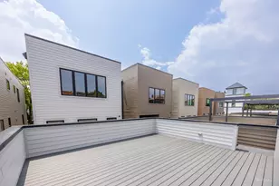 1642 W Wolfram St, Chicago, IL 60657 - Photo 33