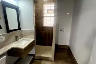 7220 S East End Ave, Chicago, IL 60649 - Photo 11