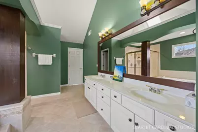 708 Stonehill Court, Sugar Grove, IL 60554 - Photo 27