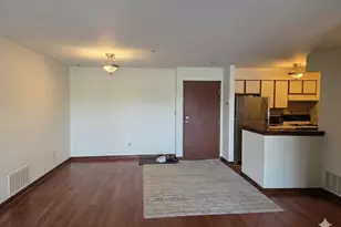 621 Hapsfield Ln, Buffalo Grove, IL 60089 - Photo 3