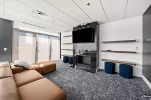 435 W Erie St, Chicago, IL 60610 - Photo 21