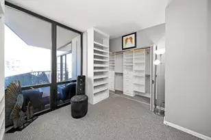 435 W Erie St, Chicago, IL 60610 - Photo 11