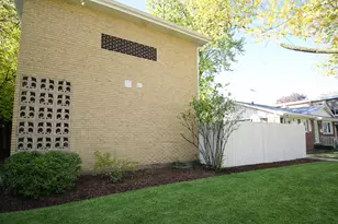 920 Dodge Ave, Evanston, IL 60202 - Photo 1