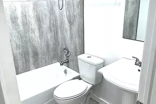 8639 5 W Foster Ave, Chicago, IL 60656 - Photo 7