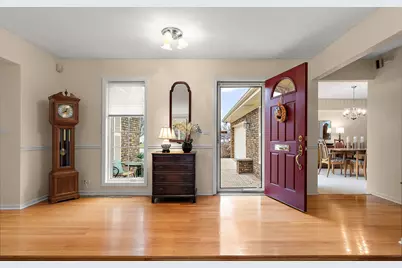 1107 W Francis Drive, Arlington Heights, IL 60005 - Photo 3