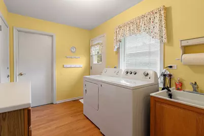 1107 W Francis Drive, Arlington Heights, IL 60005 - Photo 17