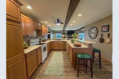 217 W Franklin Street, Rockton, IL 61072 - Photo 5