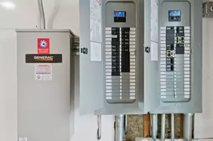 3310 Hayes St, Evanston, IL 60201 - Photo 29