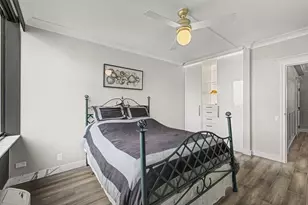 221 E Walton Pl, Chicago, IL 60611 - Photo 17