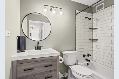 3930 N Pine Grove Avenue #304, Chicago, IL 60613 - Photo 15