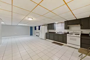 8729 W Summerdale Ave, Chicago, IL 60656 - Photo 41