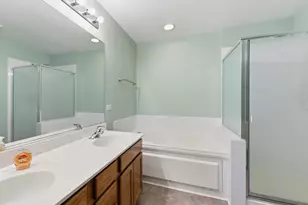 209 Nicole Dr, South Elgin, IL 60177 - Photo 17