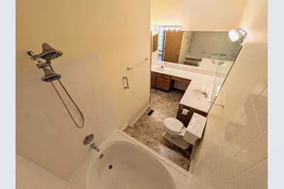 28 N Oltendorf Road #28, Streamwood, IL 60107 - Photo 13