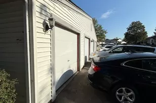 1795 Marquette Ln, Hoffman Estates, IL 60169 - Photo 9