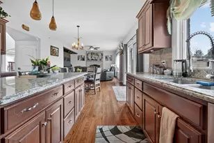 10020 S 80th Ct, Palos Hills, IL 60465 - Photo 7