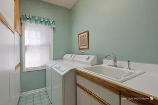 1283 Cranbrook Cir, Aurora, IL 60502 - Photo 15