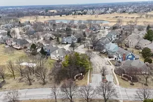 1283 Cranbrook Cir, Aurora, IL 60502 - Photo 45