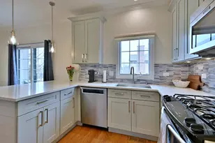 142 W 3rd St, Elmhurst, IL 60126 - Photo 15