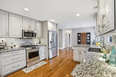 34757 N Iroquois Trail, McHenry, IL 60051 - Photo 11