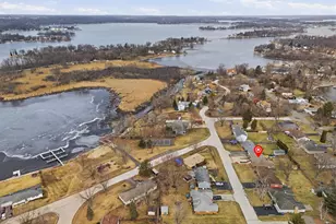 34757 N Iroquois Trail, McHenry, IL 60051 - Photo 43