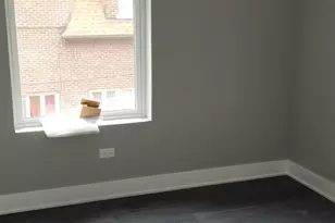 1023 E 45th St, Chicago, IL 60653 - Photo 7