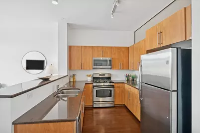 3140 N Sheffield Avenue #408, Chicago, IL 60657 - Photo 7